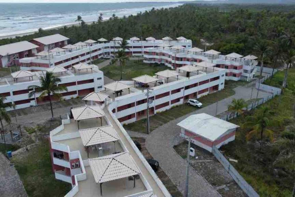 Condomi. Praia Da Perola -Beira Mar-Ilheus/Itacare Luaran gambar